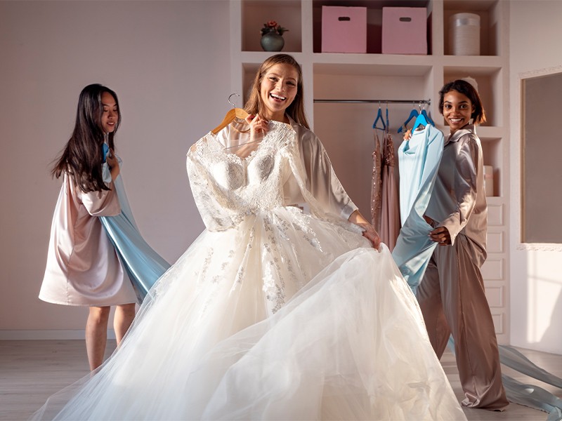 Elige tu vestido de novia para tener un boda perfecta.